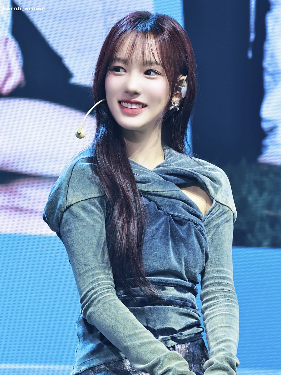 Sarah_srang's tweet photo. 20241125 쇼케이스 

#izna #이즈나
#RYUSARANG #유사랑 https://t.co/k6VRmR2H25