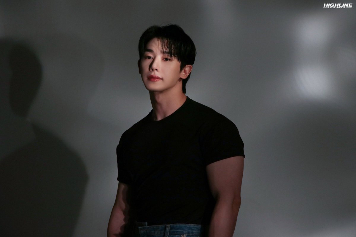 [FANCAFE] 

Para Wenee. 

(No etiquetar cuentas oficiales) 

#wonho #wenee