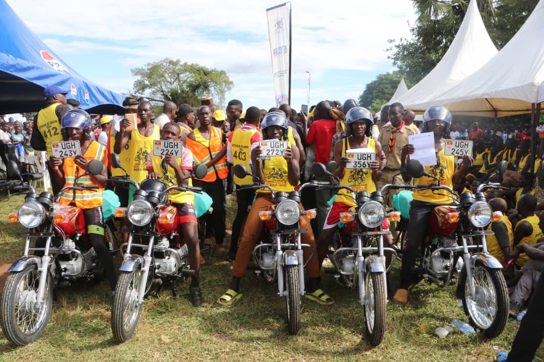 Ateker Reunion Bicycles Rally Takes Soroti by Storm 
The excitement is palpable as the Ateker community in Soroti City celebrates its vibrant culture! 🎉 Winners of the bicycle rally have been awarded brand new motorcycles by Papa EMORIMOR Paul Sande Emolot