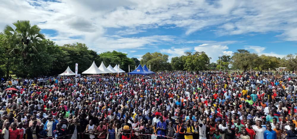 ItesoUnion's tweet photo. Ateker Reunion Bicycles Rally Takes Soroti by Storm 
The excitement is palpable as the Ateker community in Soroti City celebrates its vibrant culture! 🎉 Winners of the bicycle rally have been awarded brand new motorcycles by Papa EMORIMOR Paul Sande Emolot https://t.co/Rg4cBg3xYJ