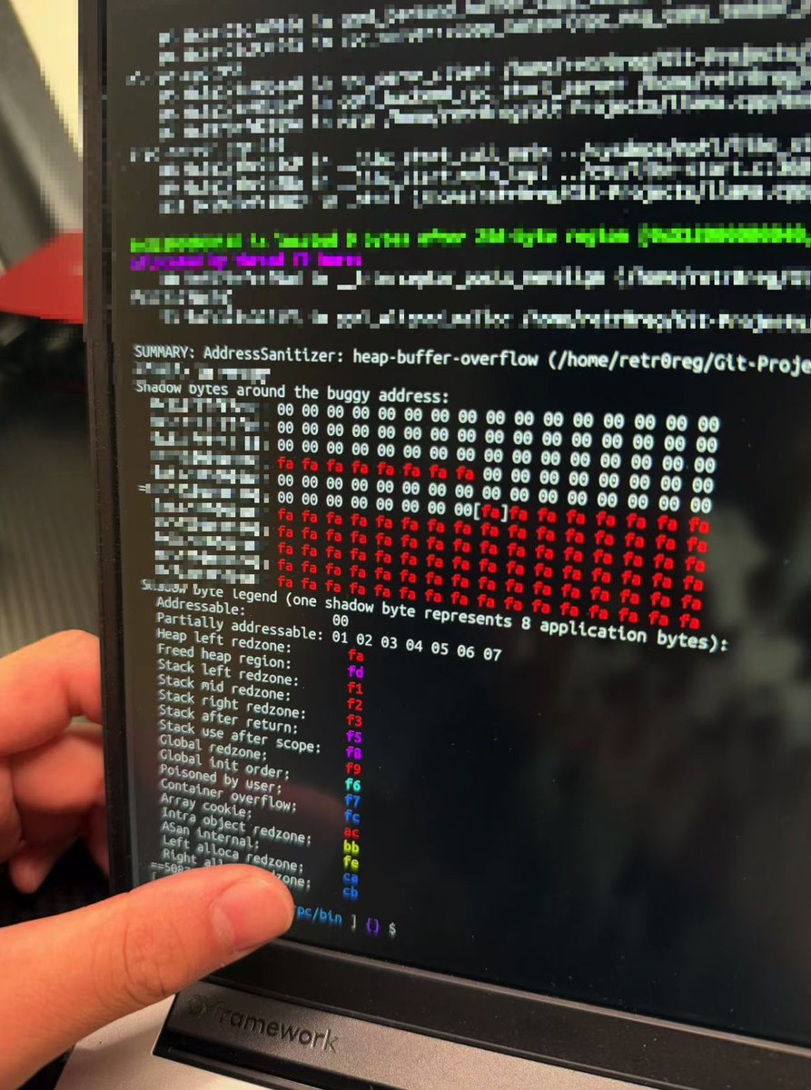 retr0reg's tweet image. Ooops Hot heap overflow 0day coming straight out….