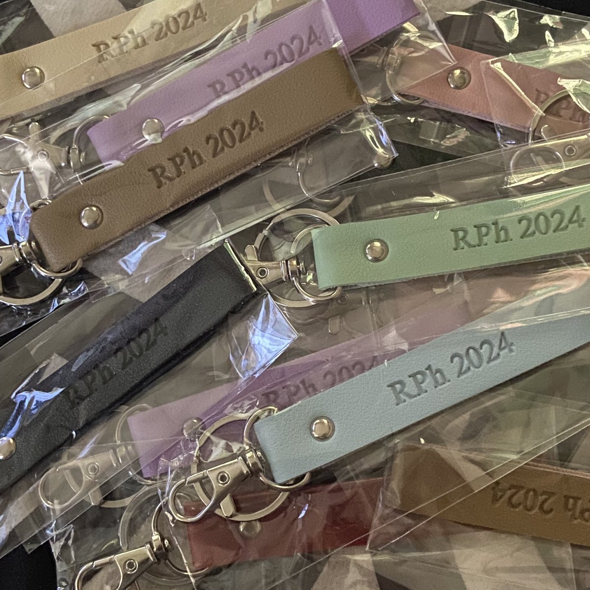 senna, RPh 🍵 tweet media