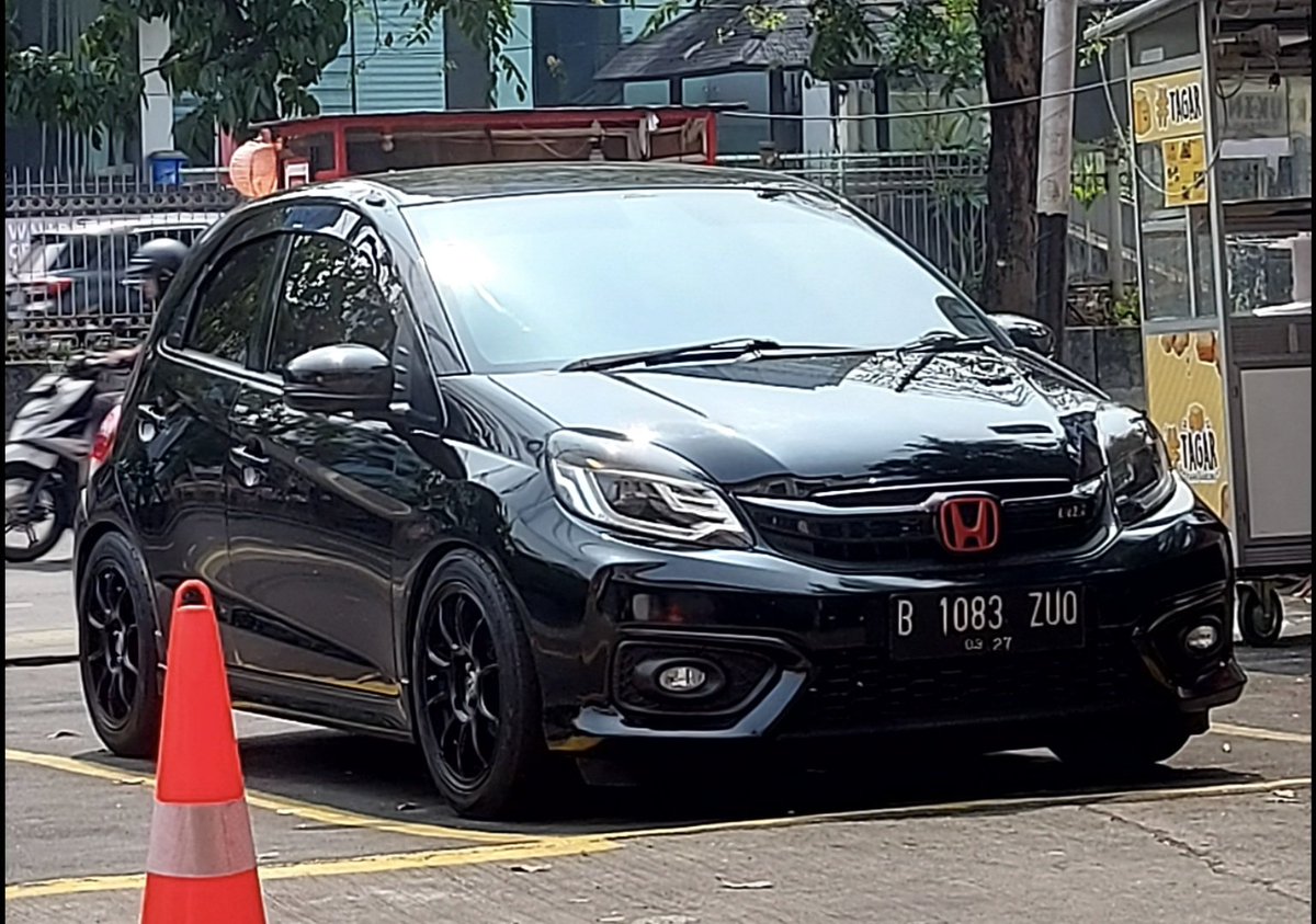 herilatu's tweet photo. @speedingjunkie 
Modif brio itu simple aja https://t.co/MuPNmnNHKA