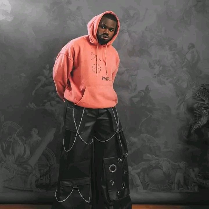KingsleeAlexjnr's tweet photo. Happy birthday bloodline.  May your hear desires come through.  The best year is here. Cheers https://t.co/tP2x9GM6Yn