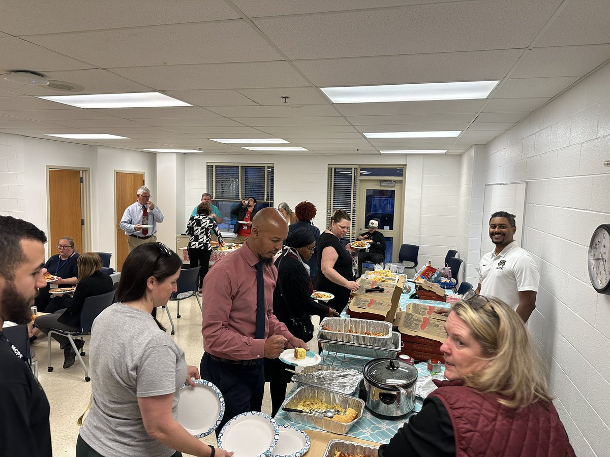 John F. Kennedy High School PTSA tweet media