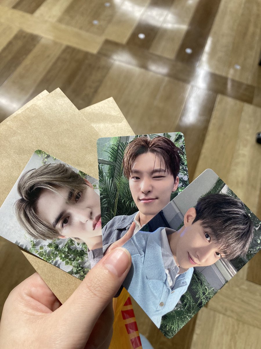 minmin_T8's tweet photo. SEVENTEEN 消費期限 セブチ
特典 タワレコ トレカ 交換 福岡

譲：
タワレコ特典 エスクプス ドギョム ディノ
タワレコ店舗ラキドロ ウォヌ

求：
同種ミンハオ ディエイト ミョンホ

手渡し交換希望です。
現在天神パルコ周辺におります、お気軽にお声掛けください！ https://t.co/nYLLUuDsfN