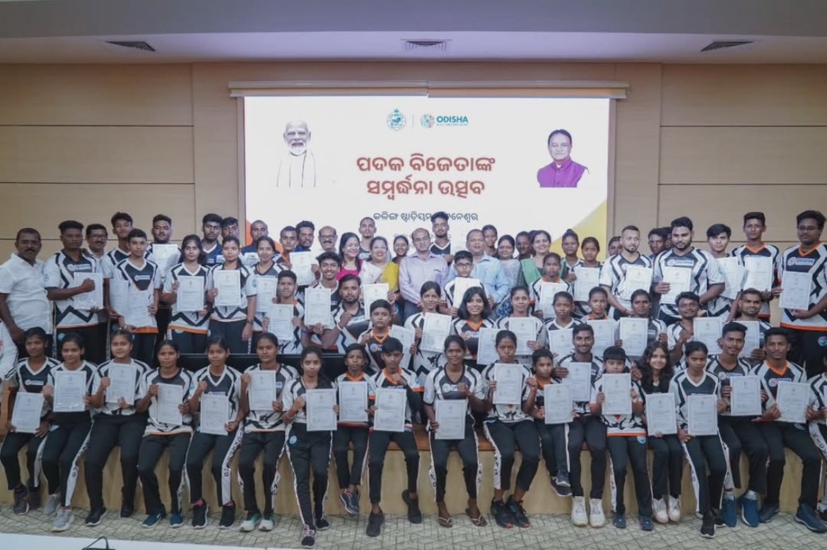 tweetamiya's tweet photo. In Odisha, every sports award recipient is so accomplished that their income exceeds the 15 lakh tax slab, with 30% of their cash award going back to the system. Truly inspiring! 

#ChampionsPayItForward  
#PayingBackThroughSport  
#SportsWithAPurpose https://t.co/Udt5WdO0sr