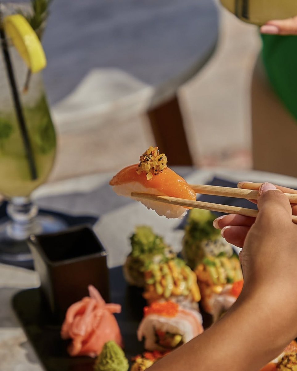 BITEX_AUH's tweet image. ✨アブダビスタッフ通信✨
【アブダビ鮨ナイト】
ルーブル美術館のアートラウンジで日本のお鮨と刺身の盛り合わせをシャンパン付きで堪能できます🤩

📅12月1日〜12月31日　5PM〜11PM
📍Louvre Abu Dhabi
⭐️1人220 AED (約9,200円)

#abudhabi
#bitex
#バイテックス
#アブダビ不動産
#LouvreAbuDhabi…