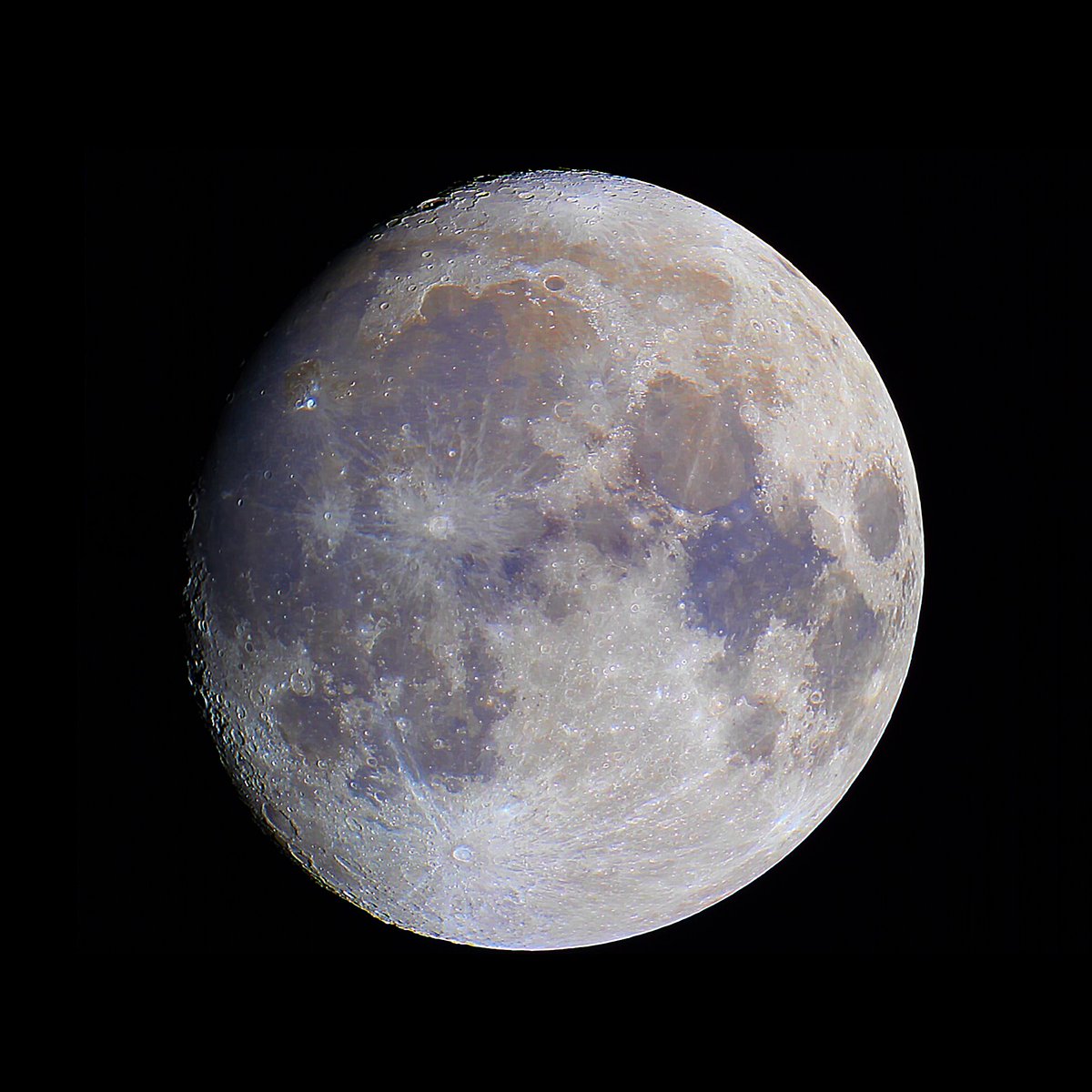 tadpoleastro's tweet photo. Messin' with the Mak! First attempt at a Mineral Moon from 7/18/2024. 2-panel composite from video. Thanks for looking, Clear Skies!

SW 127 Mak
Canon T3i
SW AZ-GTi

#astrophotography #SPACE https://t.co/2sH3JziVjy