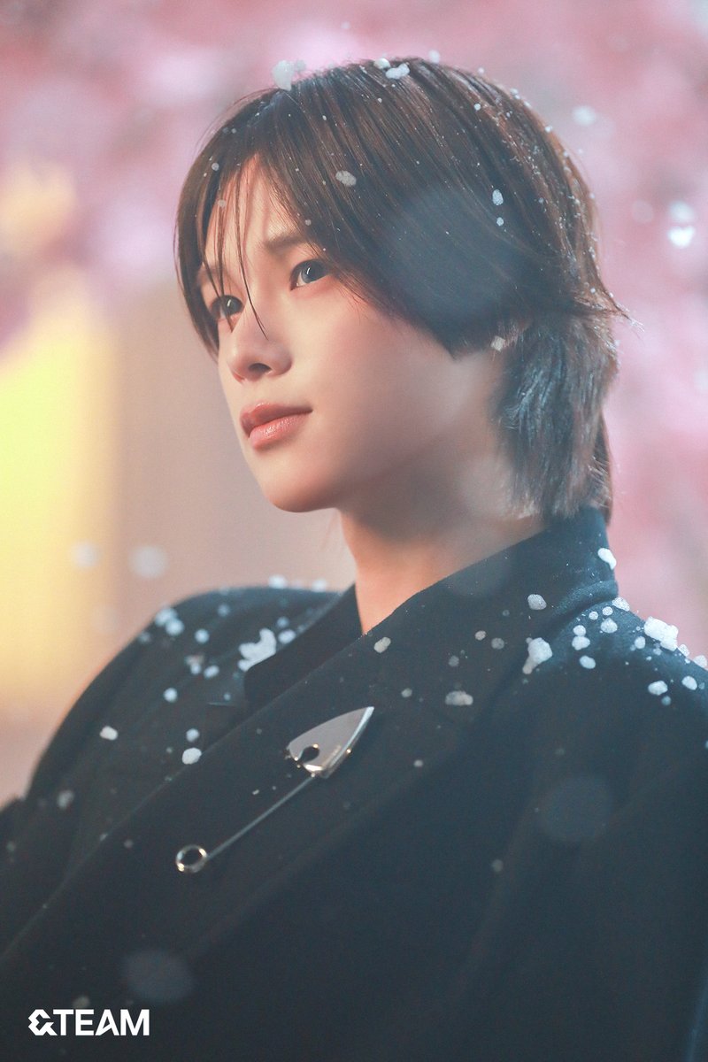 Photo UPDATE🆕】 &TEAM 2nd ALBUM『雪明かり (Yukiakari)』Jacket