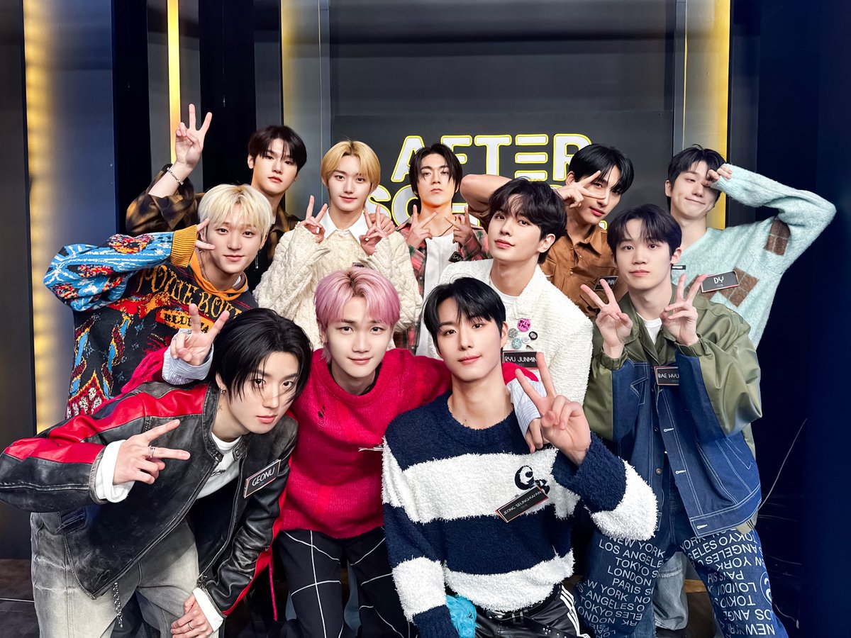 더크루원 tweet media