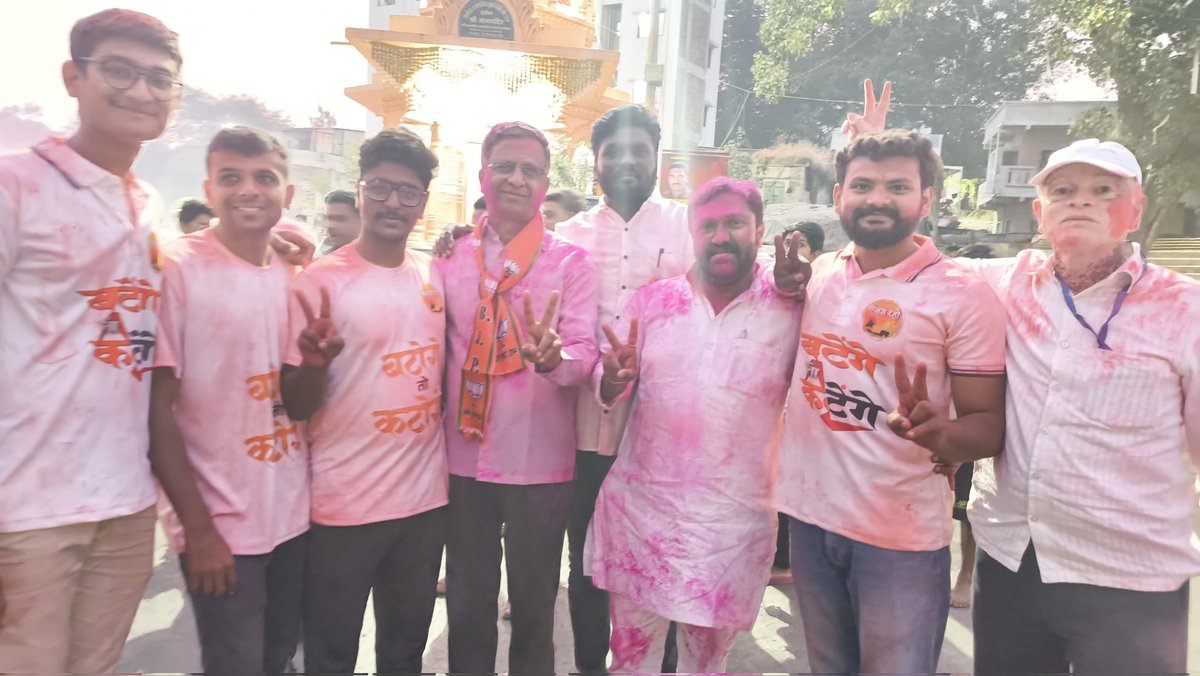 iamtushard's tweet photo. @waglenikhil घे जल्लोष.. नाशिक पूर्व #BatengeTohKatenge #EkHaintohSafeHain https://t.co/WuhwXkVbac