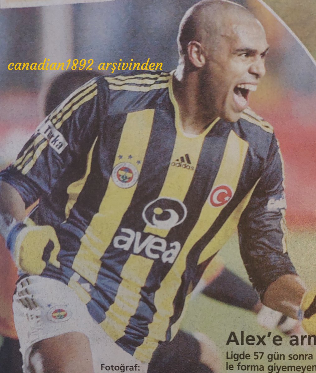 canadian1892's tweet photo. Günaydın sevgili Fenerbahçeliler.
Maç: Galatasaray - Fenerbahçe
Stat: Asy
Tarih: 27.11.2005
#TaraftarınFenerbahçeTarihi
#Fenerbahçe arşivine katkımız olsun.
#MarcioNobre #StephenAppiah https://t.co/ZxqTk3qv3B
