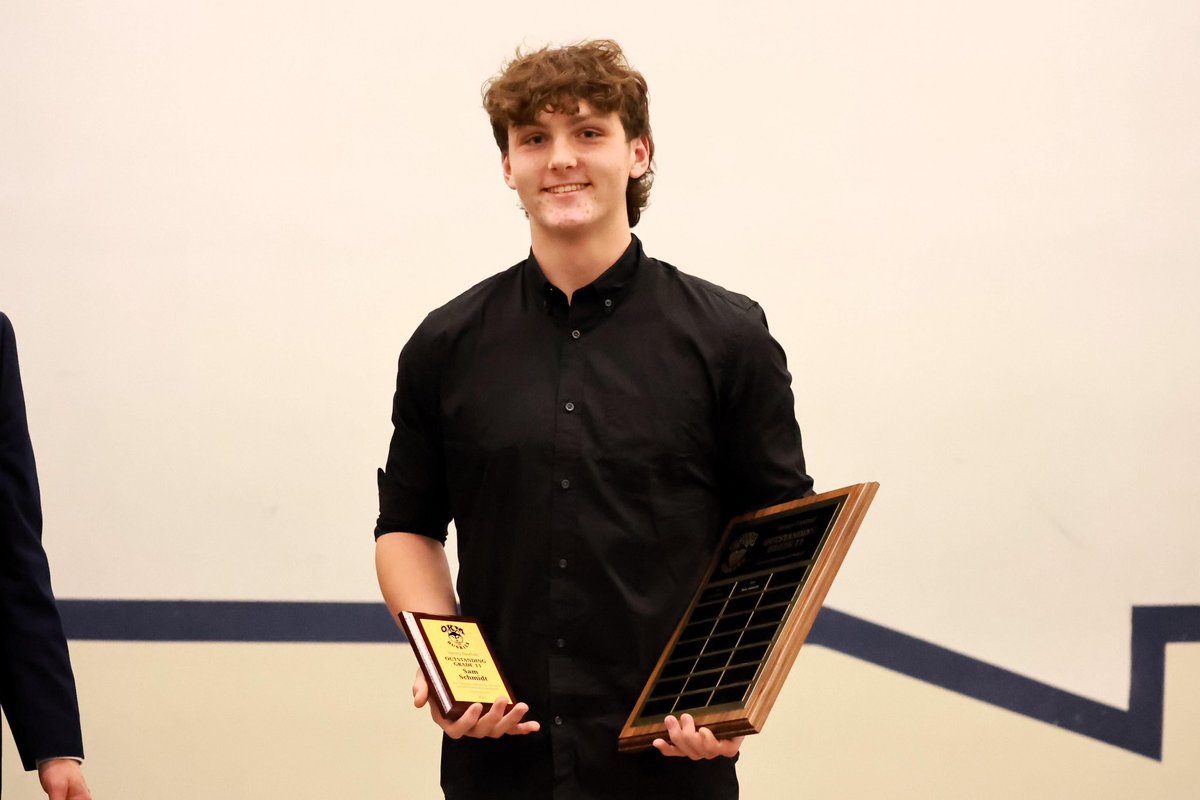 Very thankful to be awarded Most Outstanding Grade 11 and a plaque for being a conference all star! Thank you to all the coaches and players for your support.