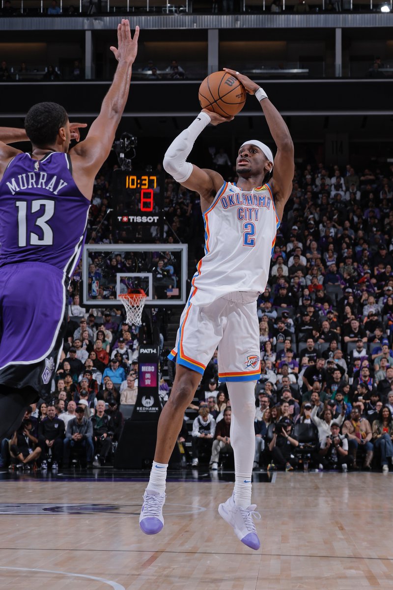 BleacherReport's tweet photo. SGA tonight ⚡️

37 PTS
11 AST
13-20 FG

Thunder are now the No. 1 seed 👀 https://t.co/llPtGJiuPx