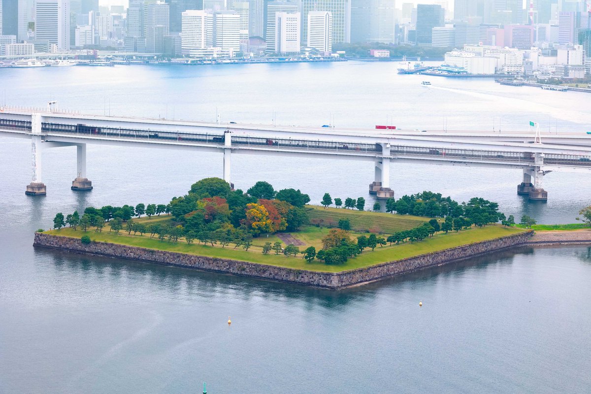 bijutsutecho_'s tweet photo. 【「東京お台場トリエンナーレ2025」が初開催へ】
https://t.co/0OOU2MtHgl

お台場が舞台の新たな芸術祭「東京お台場トリエンナーレ2025」が2025年10月18日〜12月25日に開催。アーティスティック・ディレクターには建畠晢、三木あき子、山峰潤也。草間彌生やルー・ヤンが参加予定です。 https://t.co/01q4KBPPGN