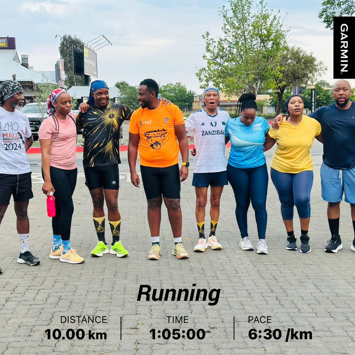 zamalekhula's tweet image. #ZamaLeBus #ActiveRest #BeatYesterday #Garmin All Preps For @2OceansMarathon  &amp;amp; @ComradesRace Resumed … #RunningWithTumiSole #runningman #TrapnLos #IPaintedMyRun