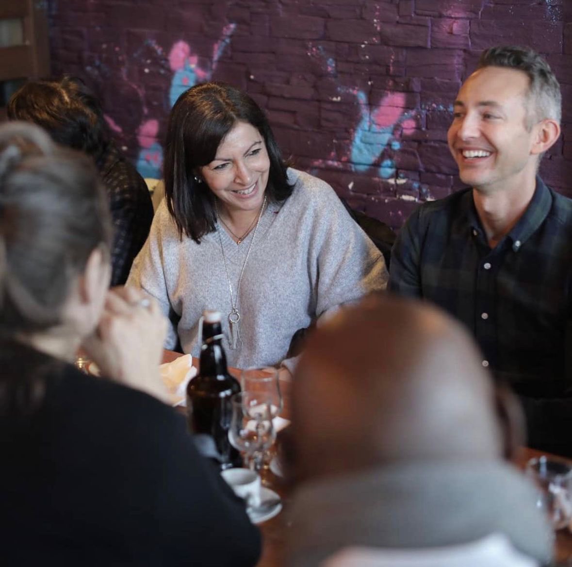 2 victoires en 2014 et 2020.

Une ville métamorphosée, unanimement saluée cet été.

Anne Hidalgo, fidèle à ses engagements, annonce ne pas briguer de 3e mandat.

Paris pourra compter sur elle jusqu’en 2026.

À nous de bâtir la suite dans son sillage : écologie et justice sociale.