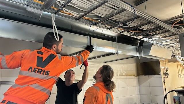 Teamwork makes the dream work! 🤜🤛
Tiimityö on oleellinen osa jokaista työpaikkaa. Olemmekin ylpeitä omasta tiimistämme. Jatkakaa samaan malliin! 💪
Parhaat IV-alan tiimipelaajat löydät sivultamme aeris.fi
#IVAeris #HVAC #IV #ilmanvaihto #teamwork #tiimi #team