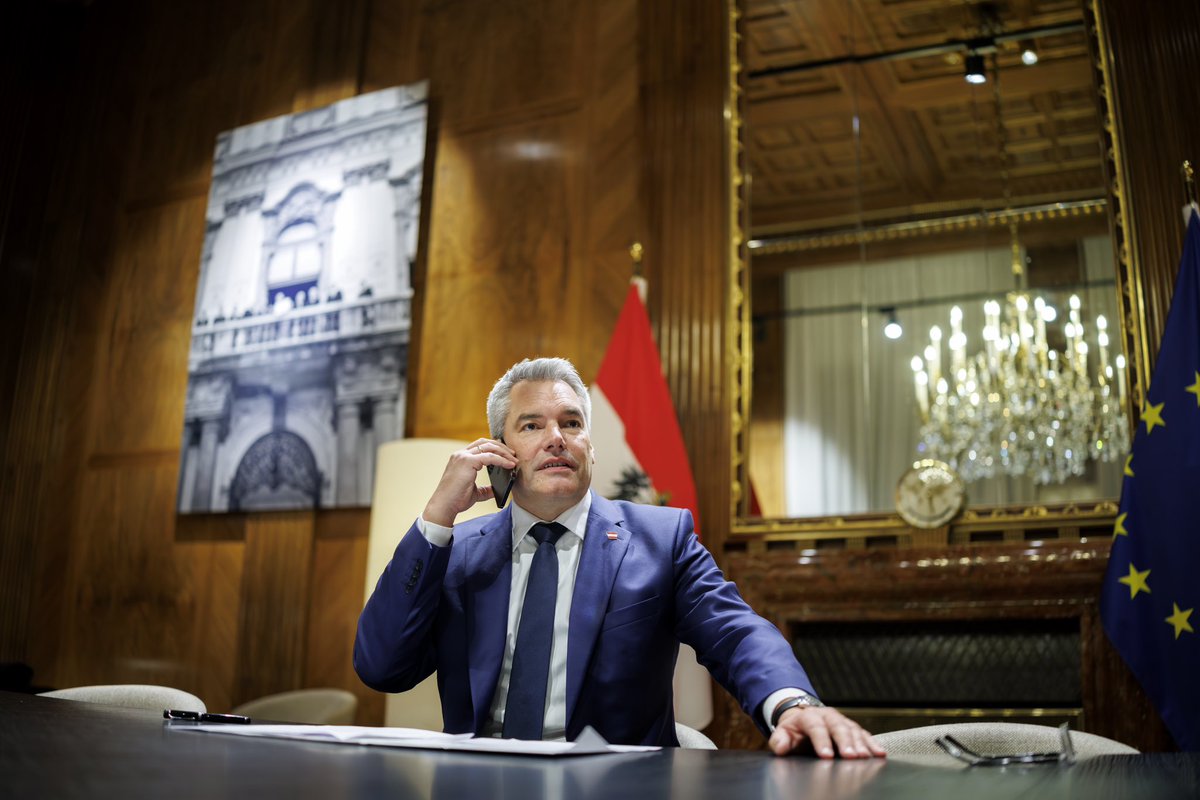 karlnehammer's tweet photo. Yesterday i had a very friendly and forward-looking call with President-elect @realDonaldTrump. I congratulated him on his resounding re-election victory, and we discussed key topics such as energy security, economic and defense cooperation, and Austria’s longstanding tradition as a venue for international dialogue. In the face of global challenges, we reaffirmed our shared commitment to advancing peace, prosperity, and freedom worldwide. I look forward to deepening the ties between the United States and Austria and strengthening our partnership throughout his upcoming term in office. 🇺🇸🇦🇹