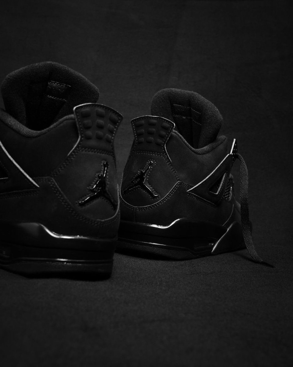 The Air Jordan 4 “Black Cat” will return in 2025 🐈‍⬛ 

LEARN MORE:  sneakerbardetroit.com/air-jordan-4-b…