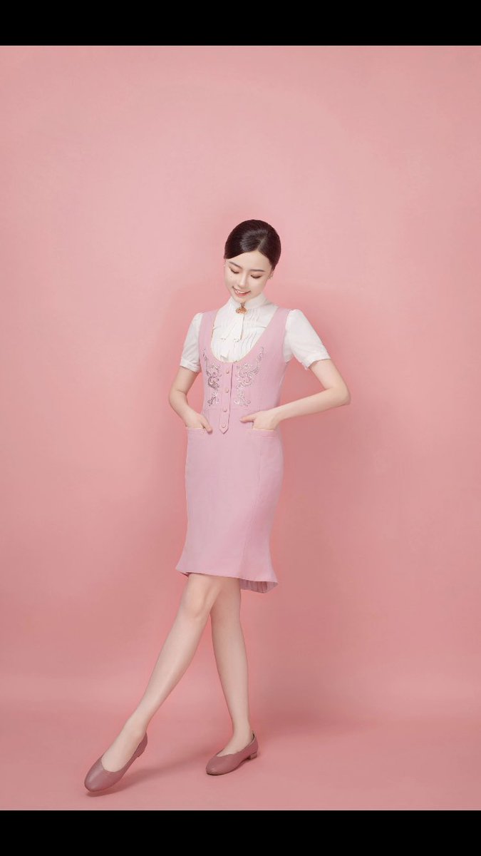 feifei3890's tweet photo. 这么可爱你确定不爱吗？ #空姐 #空姐制服 #空姐丝袜 https://t.co/nuVvD6lxBY