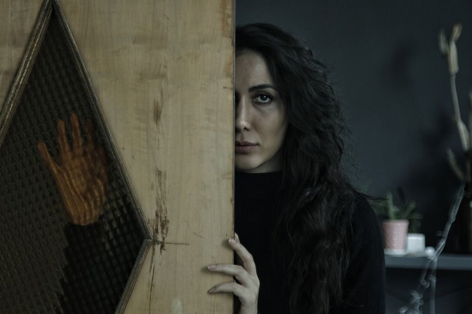 EclecticEvelyn's tweet image. Surgery can be scary, especially with anxiety or PTSD. 🌈 Here are some gentle tips to help ease your fears: breathe deeply, focus on the present, connect with loved ones, and seek support. You are not alone. 💖 #OvercomingFear #MentalHealthMatters #PTSD eclecticevelyn.com/how-to-overcom…