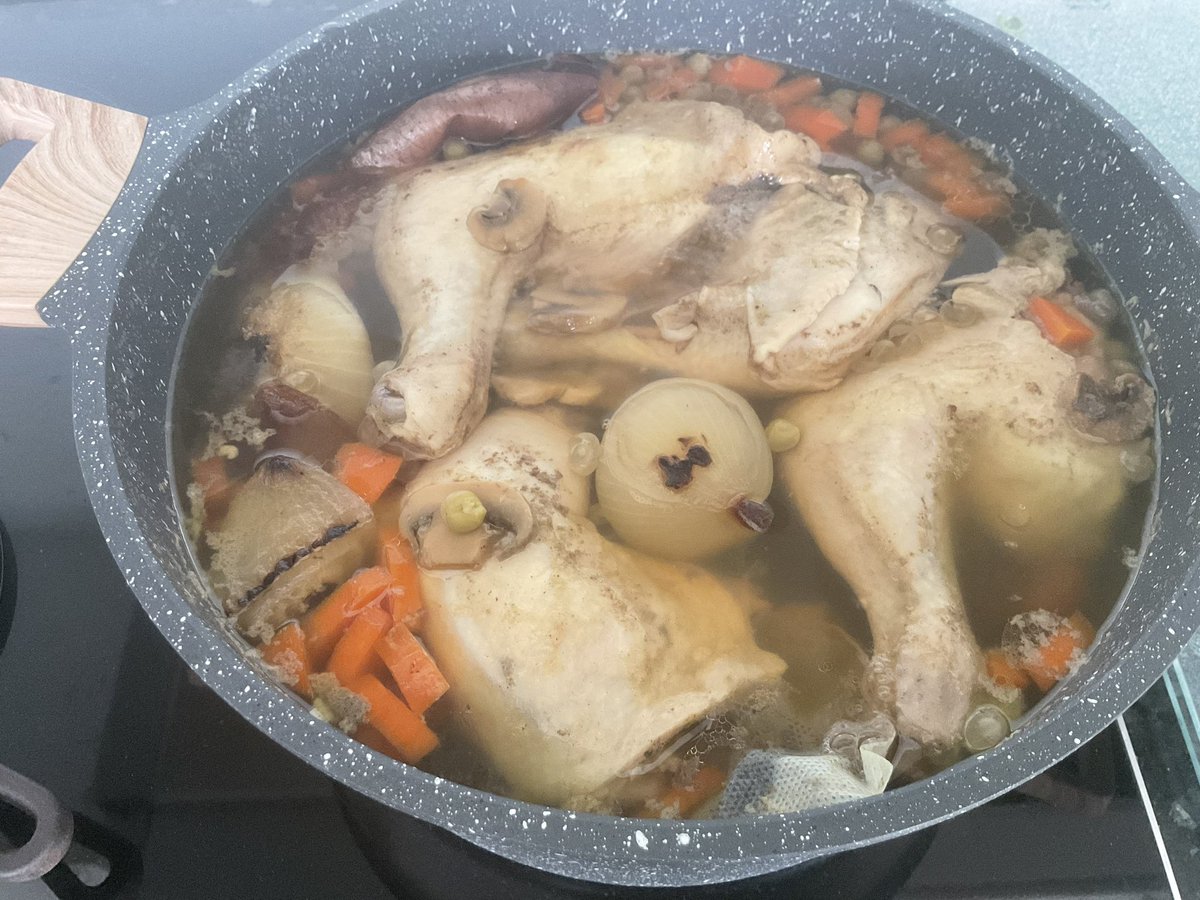 Aloisius Original tweet media