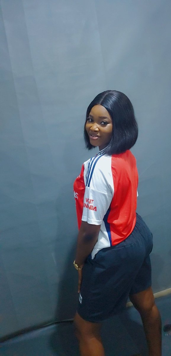 Good morning♥️

It match day 
Sporting vs Arsenal

Drop your predictions🫡
Winner goes home with a new away Jersey👊