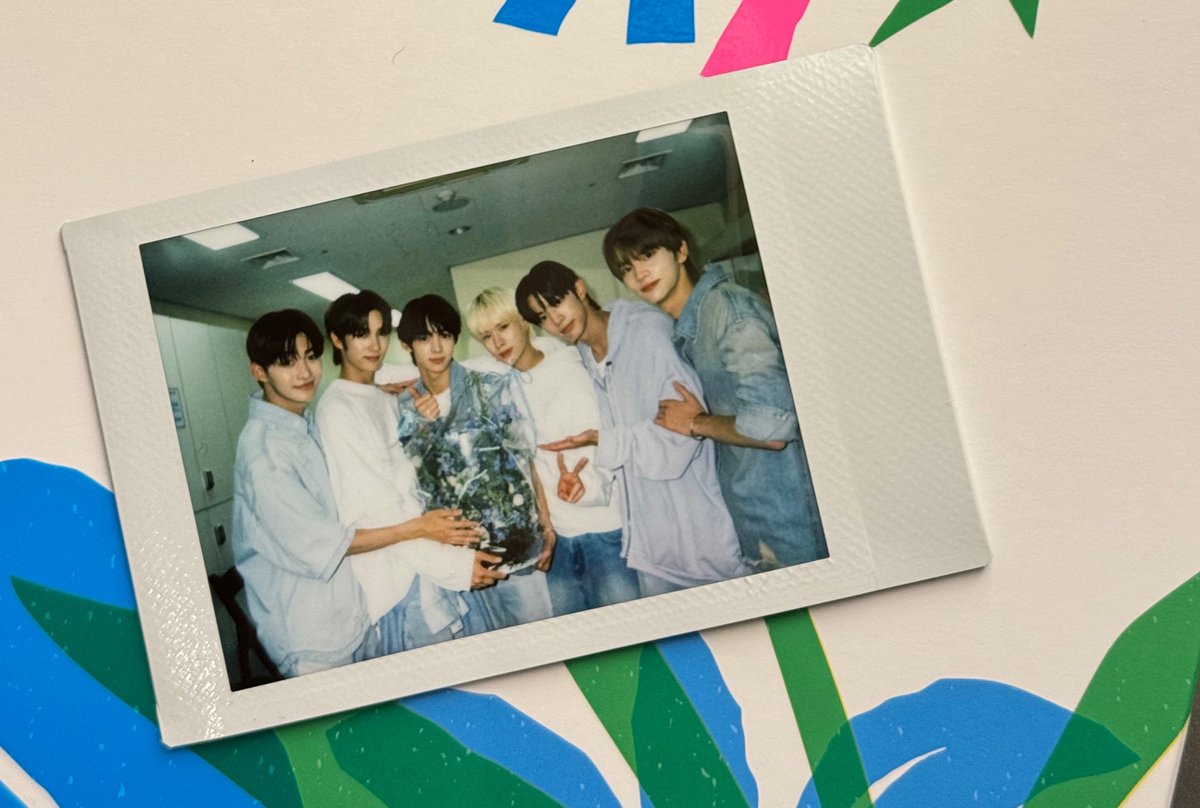 c10ver130's tweet photo. 데뷔전,1집,2집,3집 투어스의모든순간🚰·̫🚰 https://t.co/XwNZq3Y1ND