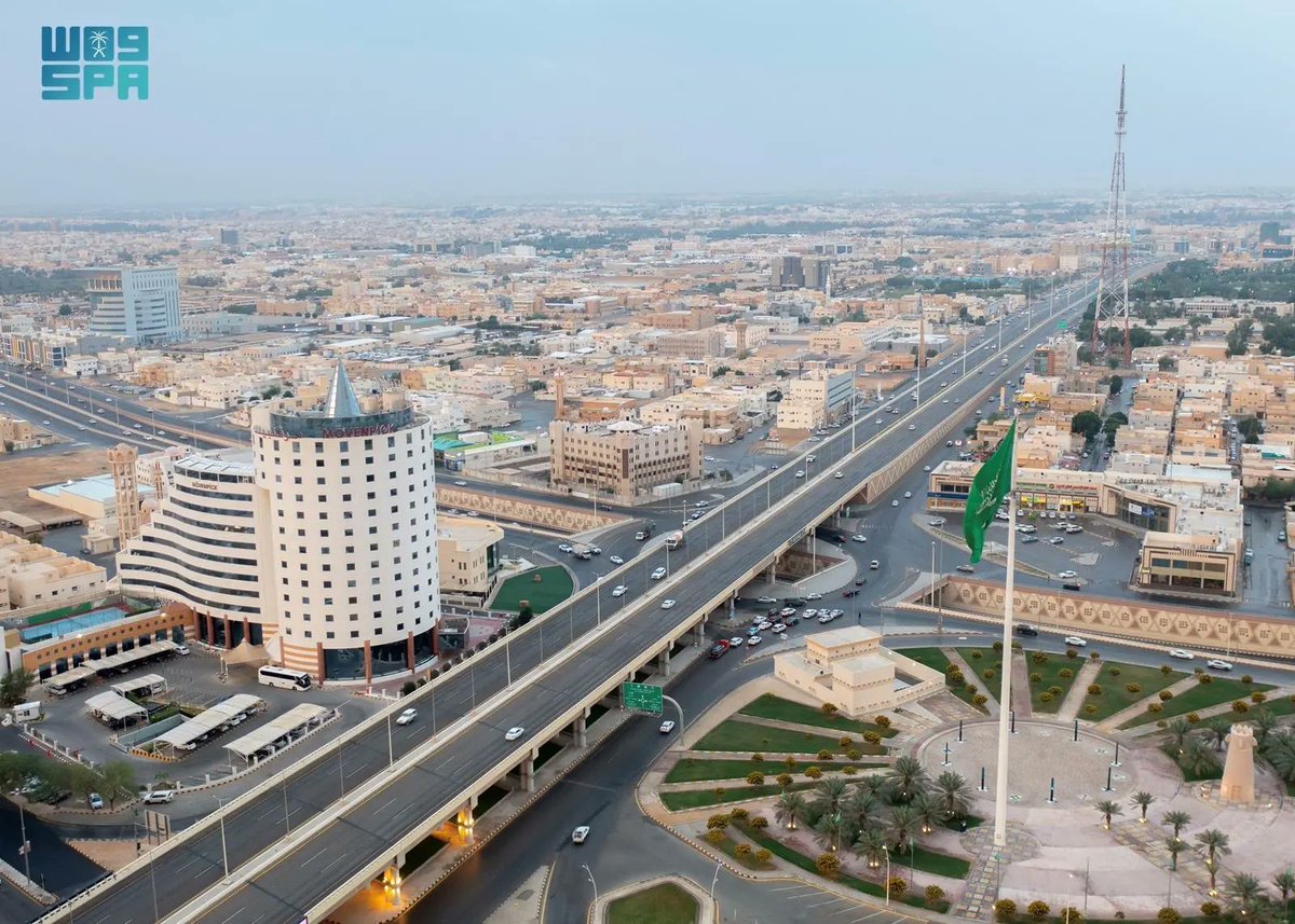 SaudiTVEN's tweet image. Today's rain in the Qassim region.

#Qassim | #Rain | #SaudiWeather