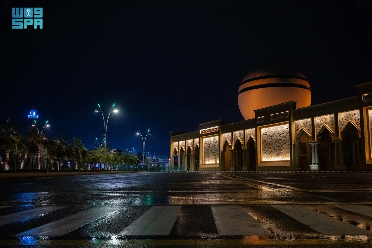 SaudiTVEN's tweet image. Today's rain in the Qassim region.

#Qassim | #Rain | #SaudiWeather