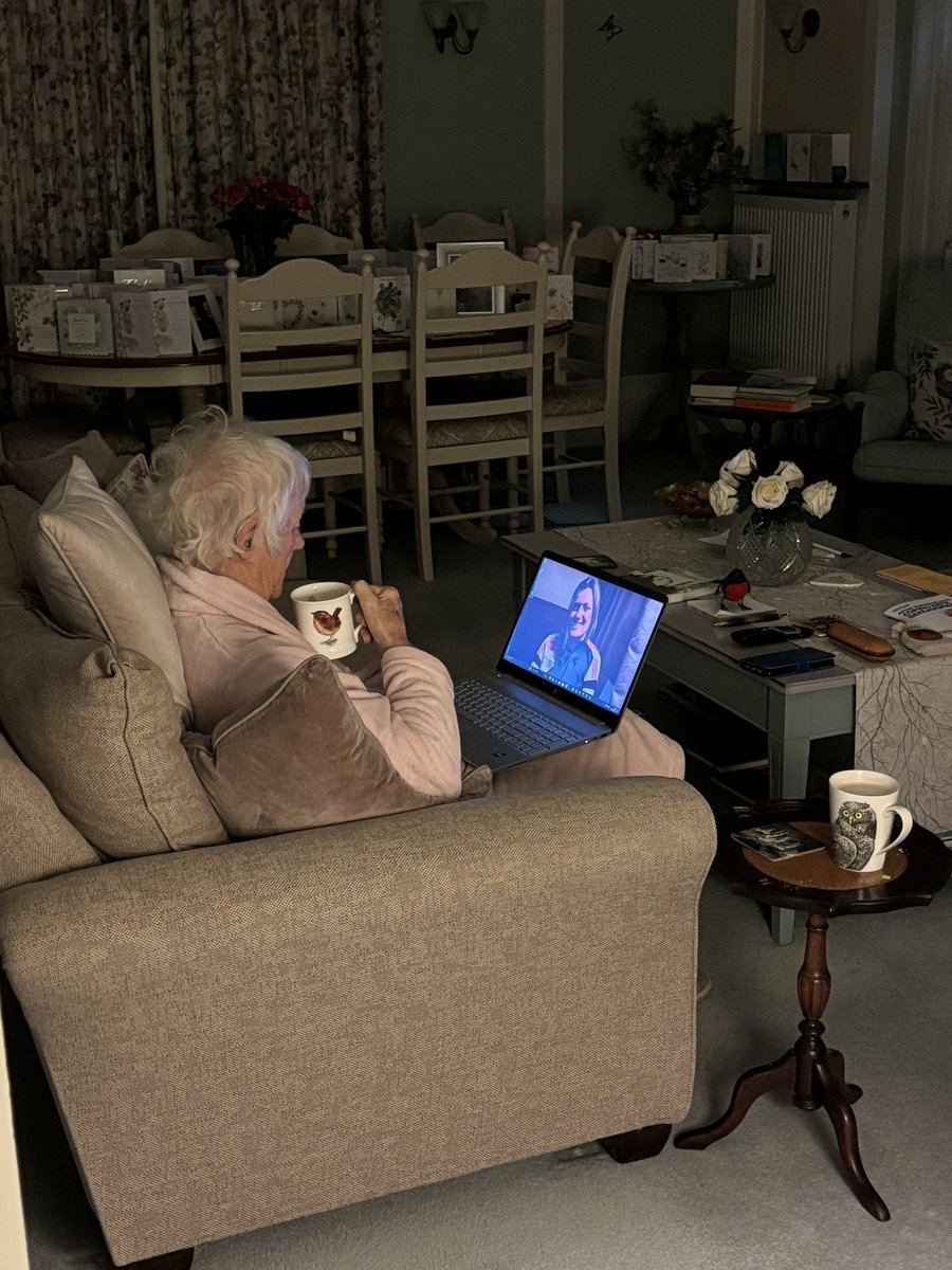 Daniel Davies tweet media