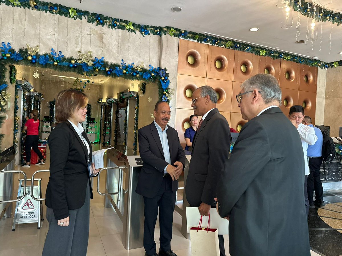 The Philippine Chamber of Commerce and Industry (PCCI) extended warm welcome to Ambassador Shri Harsh Kumar Jain, who met with President Ms. Eunina V. Mangio, Chairman Mr. George T. Barcelon and other board members today morning. Both sides expressed strong commitment to