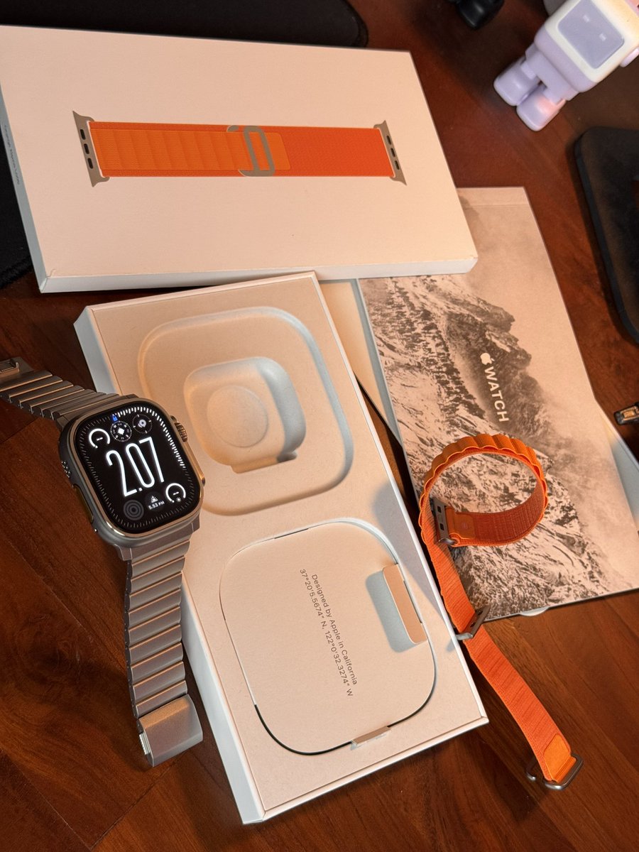 juanrichd's tweet photo. 1 Derita pakai Apple Watch Ultra 1 + Strap Orange bawaan. Sering dikiria Apple Watch KW😂. Apa ganti ke Apple Watch Ultra 2 Black Titanium ⌚️? https://t.co/FUaNpipCi4
