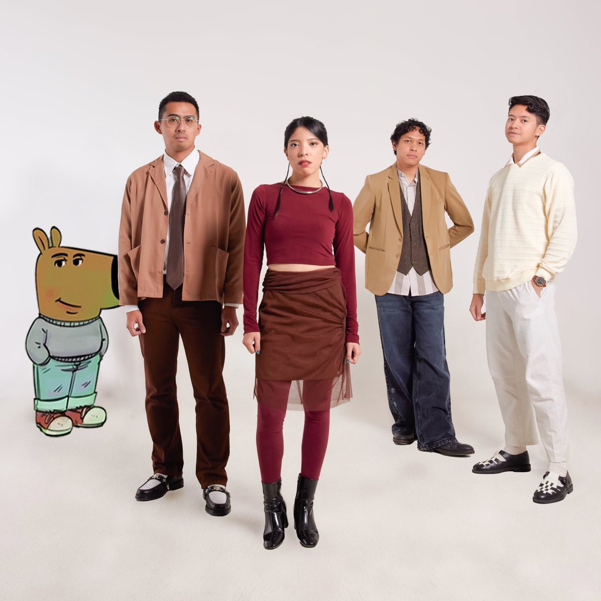 A chill guy listens to Lomba Sihir