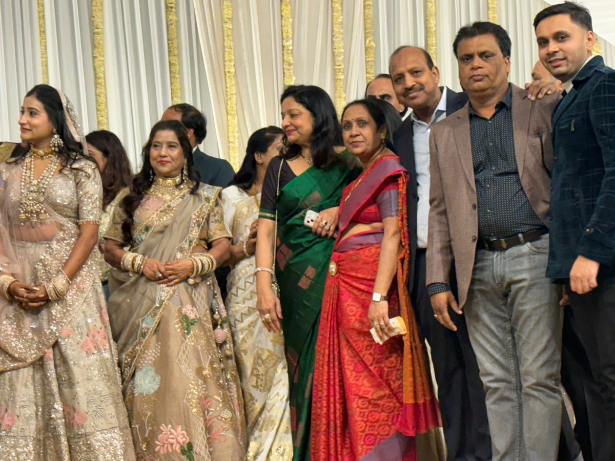 Raghavmahesfdc's tweet image. Attended the reception event of the daughter of our Lok Sabha speaker Shri Om Birla. #OmBirla #NarendraModi