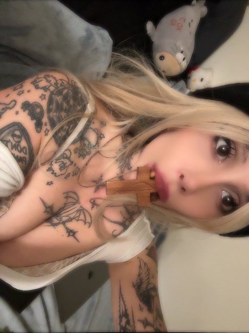 Imzombiegirl777