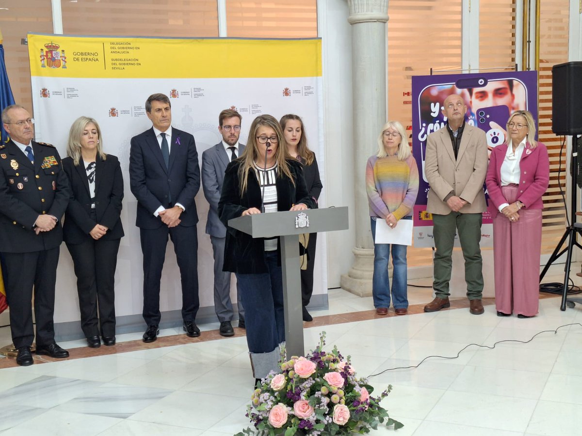 Oficina Igualdad UPO (@igualdadupo) on Twitter photo @MonicaDomSerDelegada DRIG UPO, participa en la lectura de la declaración institucional de condena contra las violencias de género organizada por la @SubGobsevilla y la <a href="/DGobAndalucia/">Delegación del Gobierno en Andalucía</a> con motivo del Día Internacional para erradicación de las violencias contra las mujeres 25N. @MonicaDomSerDelegada DRIG UPO, participa en la lectura de la declaración institucional de condena contra las violencias de género organizada por la @SubGobsevilla y la <a href="/DGobAndalucia/">Delegación del Gobierno en Andalucía</a> con motivo del Día Internacional para erradicación de las violencias contra las mujeres 25N.