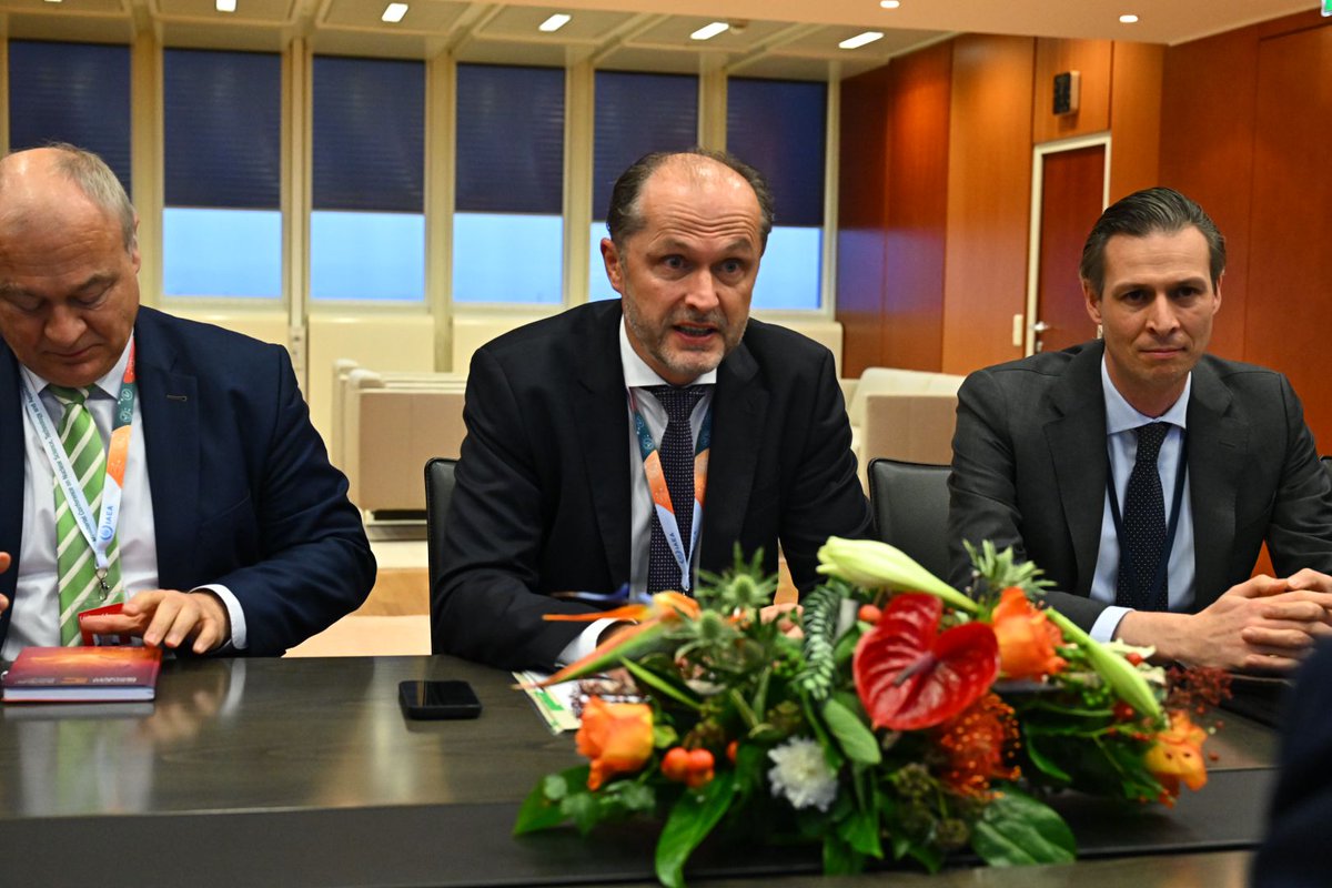 Rafael Mariano Grossi (@rafaelmgrossi) on Twitter photo Switzerland’s steadfast support helps drive @IAEAorg mandates and flagship initiatives like #RaysOfHope and #NUTECPlastics. Met with <a href="/BFEenergeia/">BFE - OFEN - UFE</a>’s <a href="/BenoitRevaz/">Benoît Revaz</a> at #IAEAMinisterial—grateful, as always—for 🇨🇭’s backing of our efforts in Ukraine. Switzerland’s steadfast support helps drive @IAEAorg mandates and flagship initiatives like #RaysOfHope and #NUTECPlastics. Met with <a href="/BFEenergeia/">BFE - OFEN - UFE</a>’s <a href="/BenoitRevaz/">Benoît Revaz</a> at #IAEAMinisterial—grateful, as always—for 🇨🇭’s backing of our efforts in Ukraine.