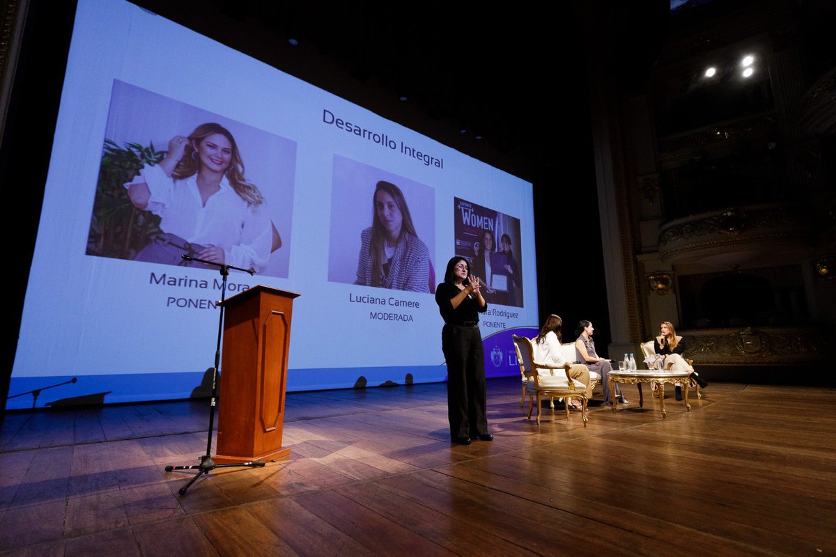 MuniLima's tweet photo. La conferencia contó con la participación de la regidora Deborah Inga y reconocidas marcas lideradas por mujeres, quienes nos inspiraron a seguir construyendo una sociedad sin violencia. 💪 

#MujerDeImpacto #NoMásViolencia https://t.co/OGXMzwXJYB