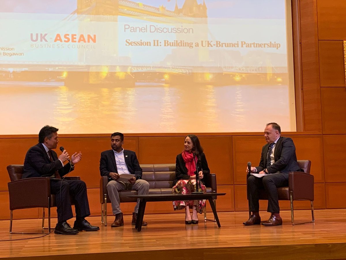 UKinBrunei's tweet photo. A special day as we hosted the #UKBruneiBusinessForum!
 
Together with Bruneian stakeholders and UK companies, we look forward to new opportunities and strengthened ties! 

#UKinBrunei  #UKBrunei #Brunei #UKBruneiTradeMission #Trade #TradeMission https://t.co/VHUViteyJS