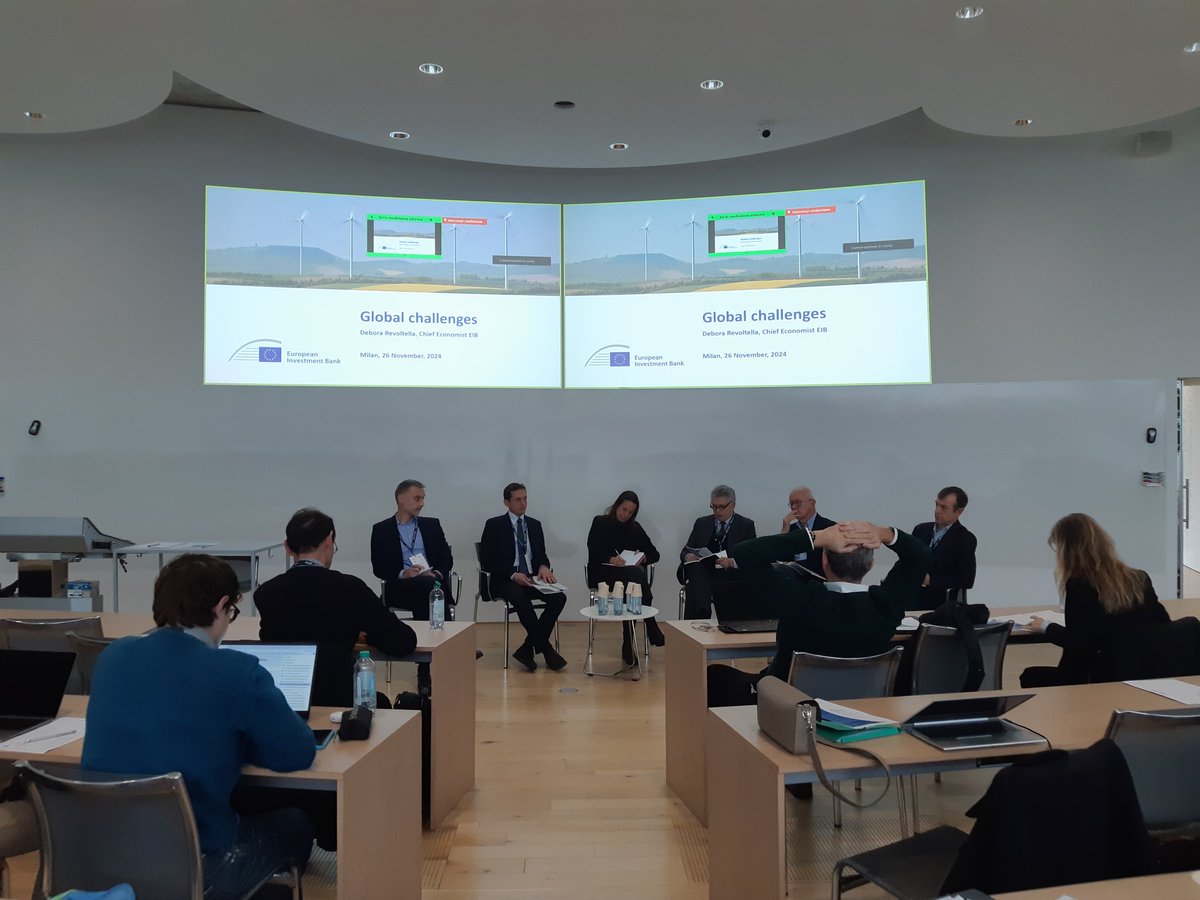 LdA_CentroStudi's tweet photo. Marco Buti (European University Institute), Daniel Gros (@iep_bu IEP Bocconi), Paolo Pasimeni (EC DG GROW), Lukasz Rawdanowicz (OECD) and @DeboraRevoltel1 (EIB) close the 2024 workshop, with a policy panel moderated by @GNavaretti (University of Milan and LdA) https://t.co/ZiedYvcobe