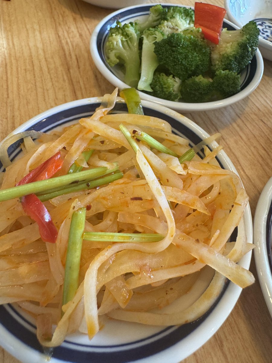 KfteK's tweet image. The happiness in the morning starts with a hearty breakfast! 🌟Every bite is a wonderful expectation~