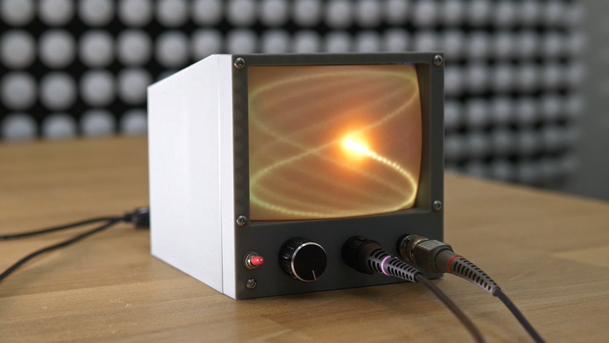 bitluni's tweet image. My fake CRT with a L.A.S.E.R. is finished. "Fully" 3D printed.
youtu.be/9qPc_I1V6go