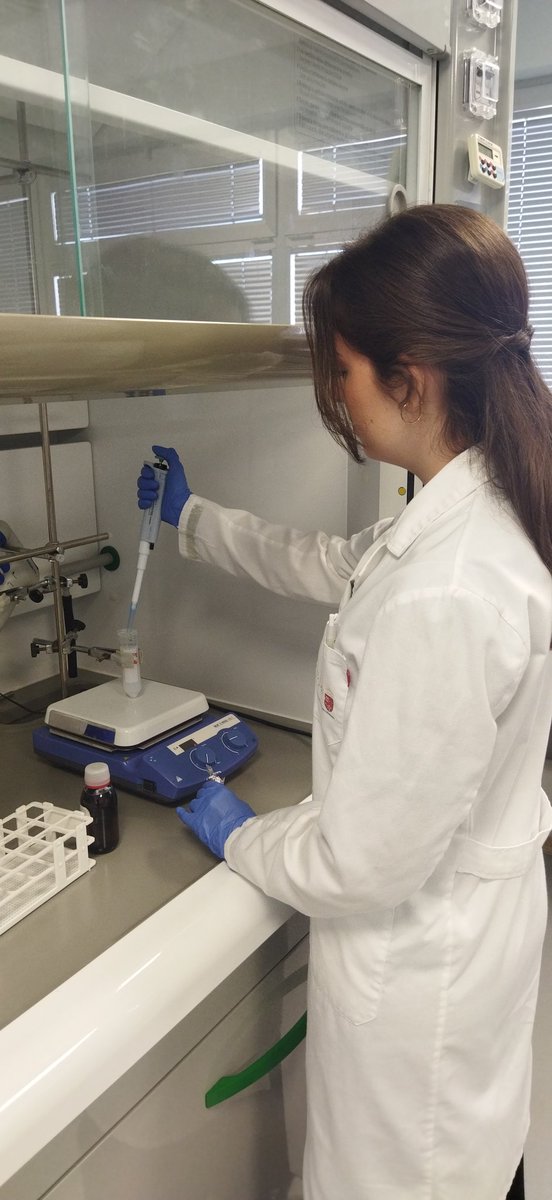 Hoy recibimos en el Laboratorio de Nanotecnología del <a href="/imida_murcia/">IMIDA Murcia</a> a Lola Gómez Capel (<a href="/loligece/">Lola</a> ) investigadora predoctoral en el Grupo "CTS-963 Diferenciación, Regeneración y Cáncer" de la Universidad de Granada (<a href="/CanalUGR/">Universidad Granada</a>) para realizar un estudio con #nanoparticulas de seda.