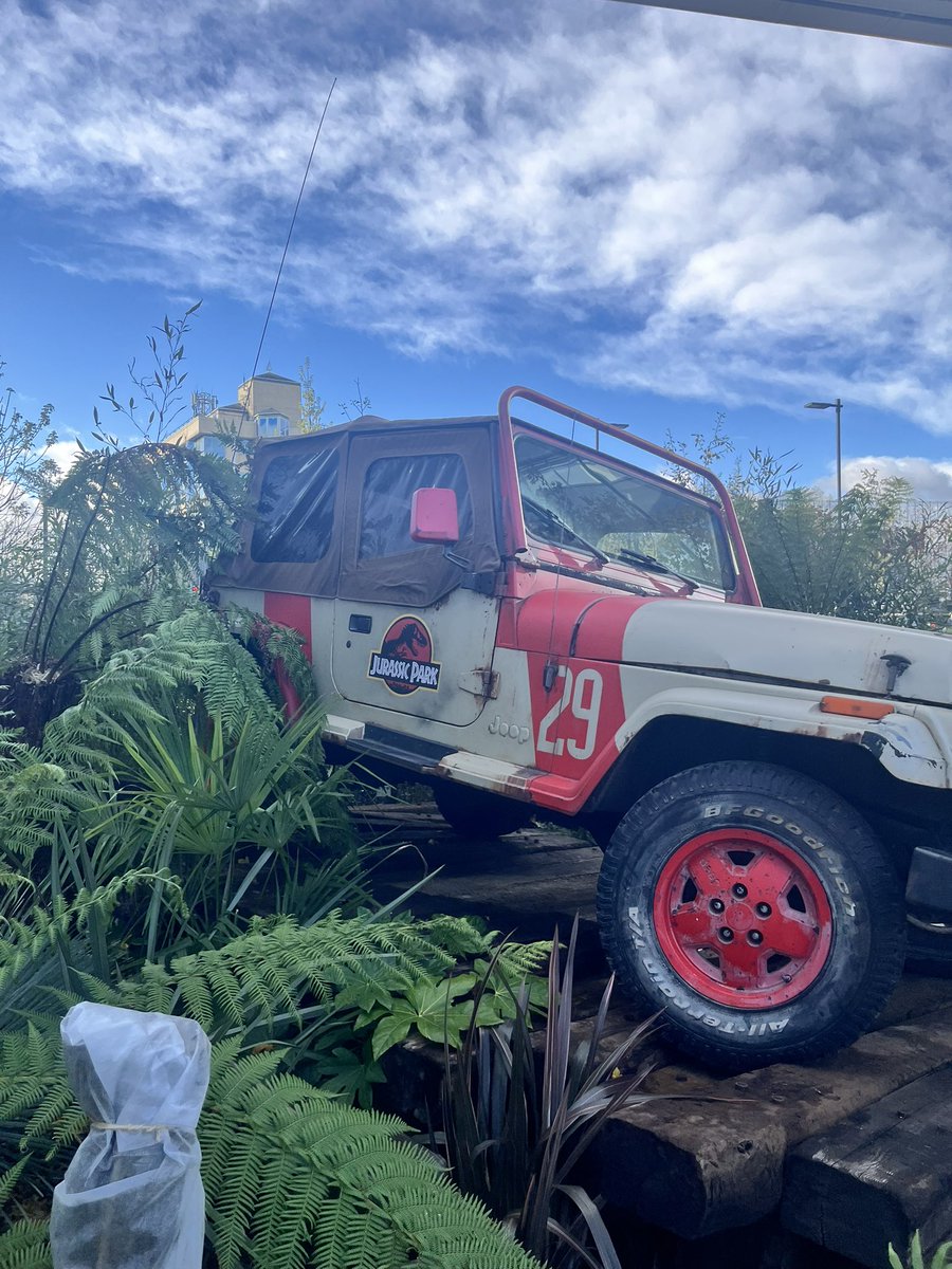 StevenageEsc's tweet image. Last week was a busy one with trips to MK for the @skillbuilderuk finals for our construction students and then on Friday to @SkyStudios Elstree 🙌🏼 🧱 🎥