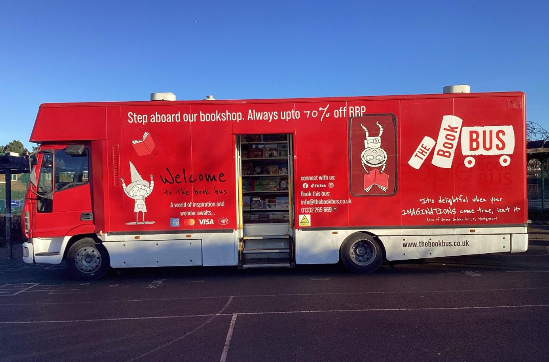 The Book Bus

The #BookBus is here and ready to go!

Don't forget they'll be here in school until 4:30pm today.
