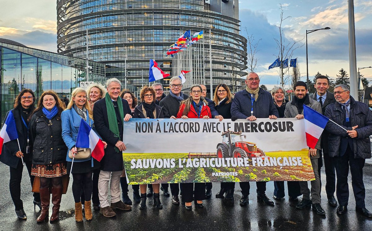 Réunis pour soutenir les agriculteurs français contre le Mercosur et porter le combat agricole au Parlement européen.

Leur combat n’est pas seulement celui d’une profession mais d’un pays!

Ma brochure sur les orientations agricoles de l’UE

olivier-depute.fr/Agri-diag-stra…

#mercosur