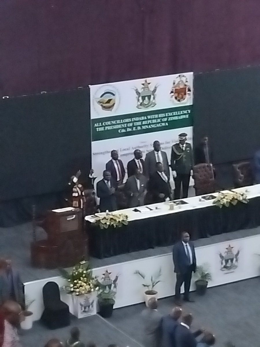 ChrisMusekiwa's tweet photo. @UcazOfficial Zimbabwe Local Government  Association of Zimbabwe (ZILGA) holding an all councillors Indaba with President E. D. Mnangagwa. @lmutekede @MoLGPWZim @ARDCZW @MunicipalDevel1 @CLGFSG_LSLACK https://t.co/3sl7tUmVOl